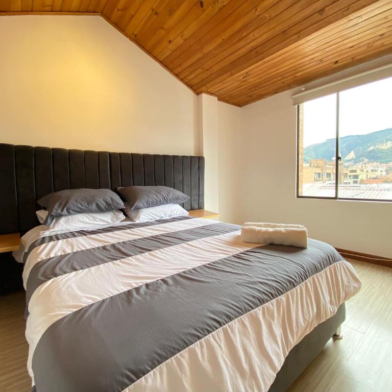 Unico Penthouse en Unicentro norte de Bogota - Apartamento tipo ático de 4 dormitorios - 35