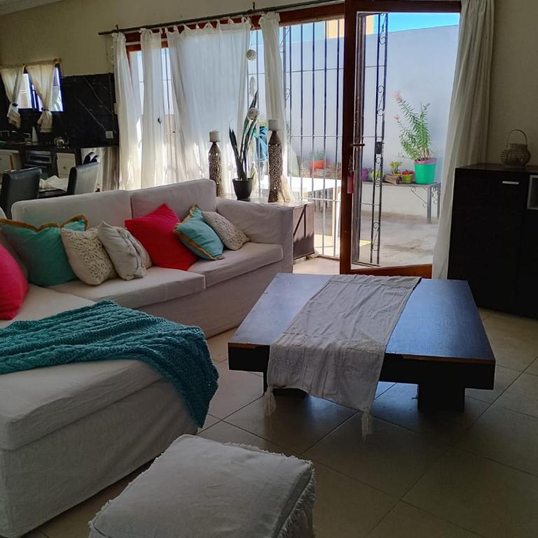 Tu casa ideal para el verano en Necochea cerca de la playa y del parque - Three-Bedroom House - 4