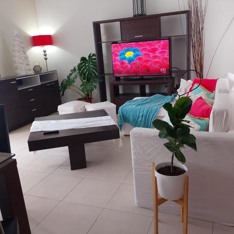 Tu casa ideal para el verano en Necochea cerca de la playa y del parque - Three-Bedroom House - 10