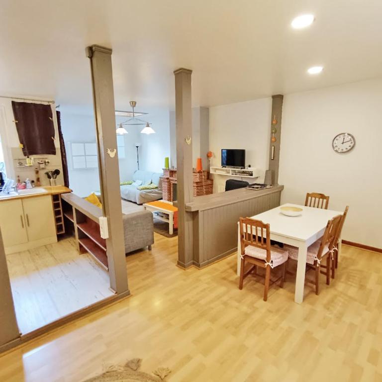 Les Estives, T2 bis, centre Luchon, wifi, 6 personnes - Appartamento - 10