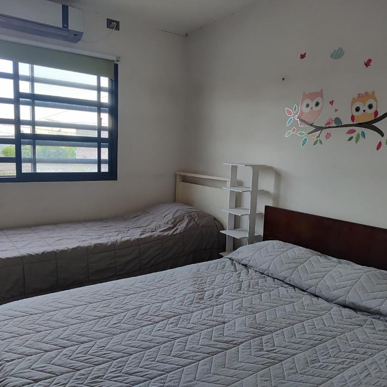 Casa de 2 pisos, Zona Aeropuerto, 3 dormitorios - Casa de 3 dormitorios - 3