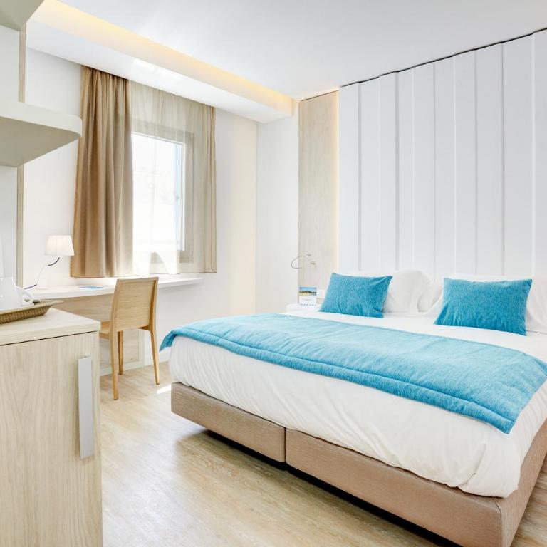 La Goleta Hotel de Mar - Adults Only - Habitación Estándar con vistas parciales al mar - 5