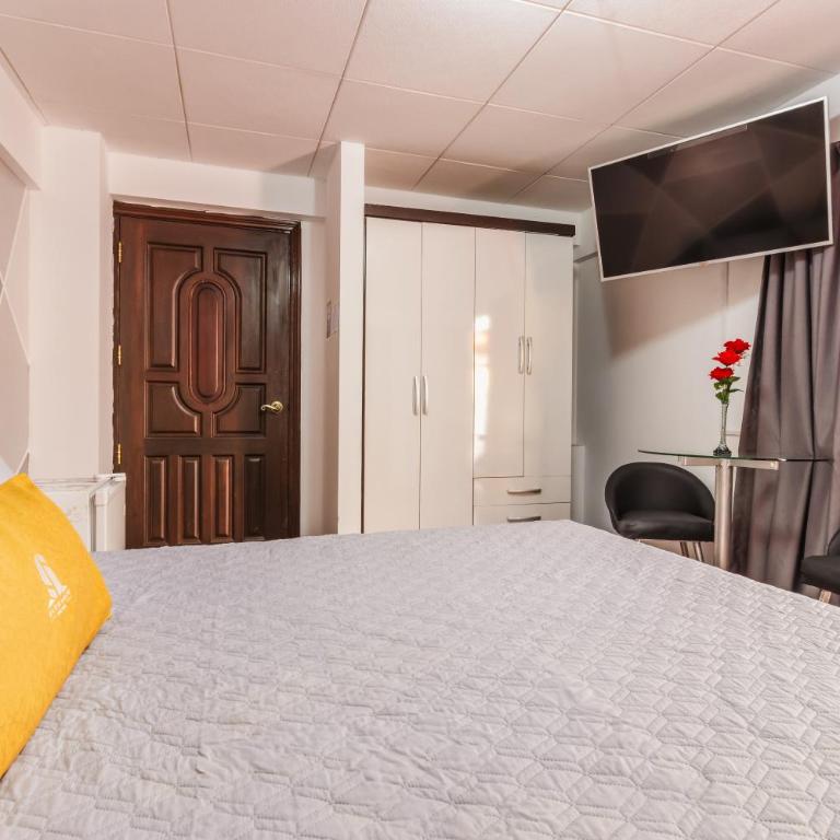 Elegance Hotel - Suite Executive - 2