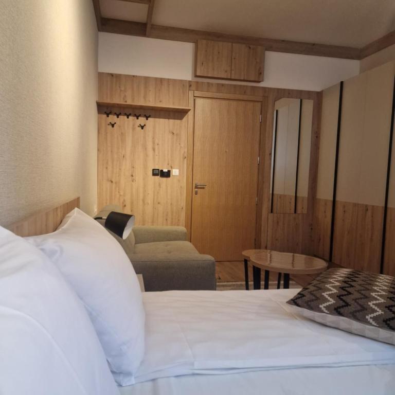 Private Apartment D036 NEW Aparthotel Vucko Jahorina - Apartment - 5