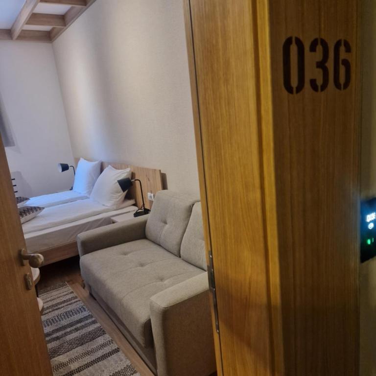 Private Apartment D036 NEW Aparthotel Vucko Jahorina - Apartment - 4