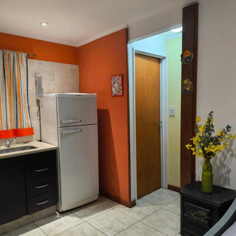 Casa de huéspedes con pileta. - Casa con 1 dormitorio - 12