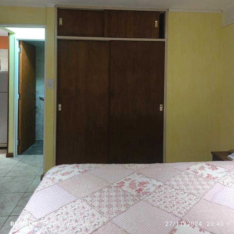 Casa de huéspedes con pileta. - Casa con 1 dormitorio - 20