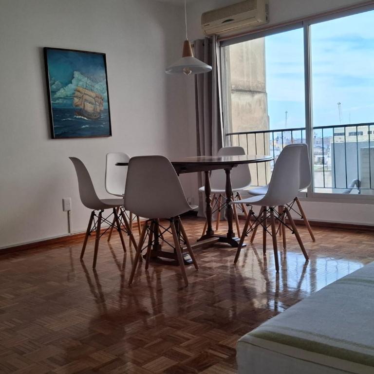 Lindo Apartamento Plaza Independencia 4 a 6 personas - Two-Bedroom Apartment - 3