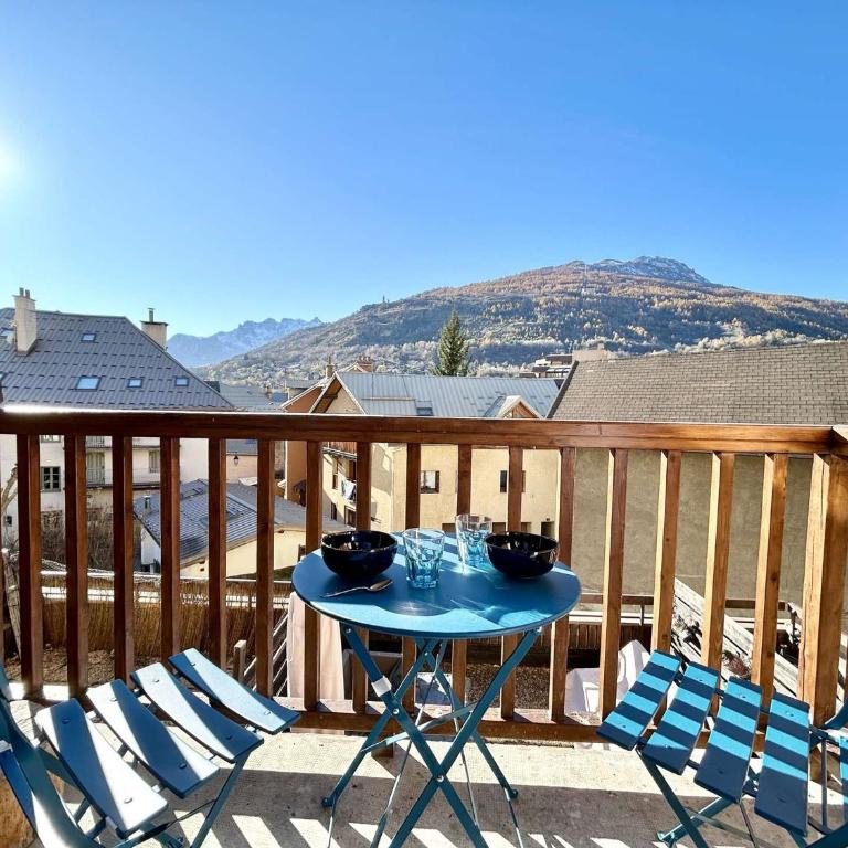 Studio rénové pour 4 pers avec balcon et parking à Briançon - FR-1-330C-149 - Appartement - 2