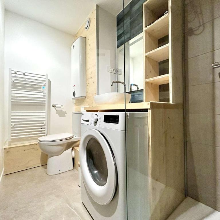 Studio rénové pour 4 pers avec balcon et parking à Briançon - FR-1-330C-149 - Appartement - 4