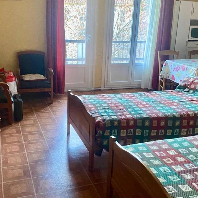 Studio aux Thermes avec Parking et WIFI - Studio - 3