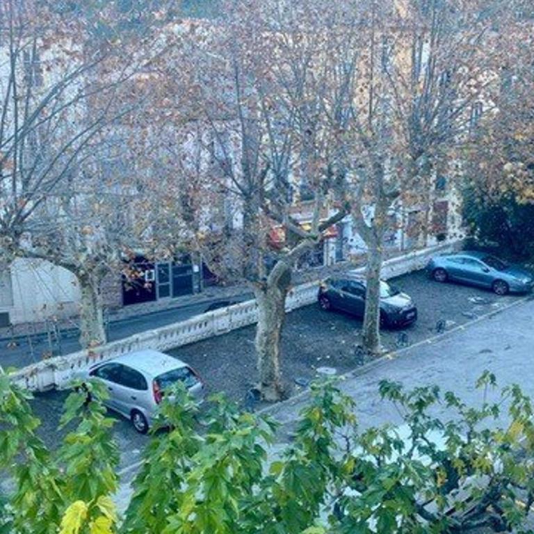 Studio aux Thermes avec Parking et WIFI - Studio - 9