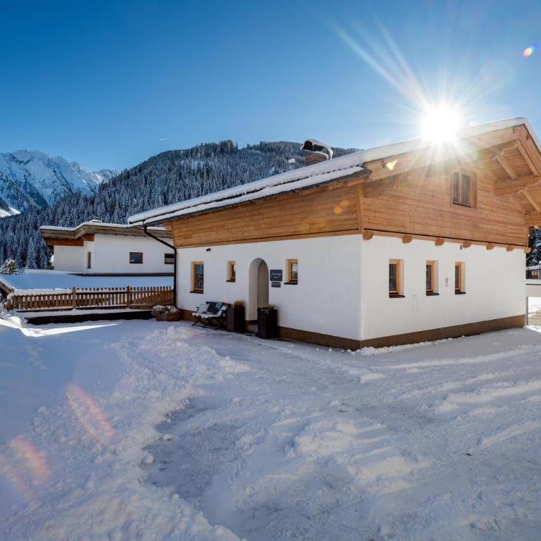 Chalet Andreashof - Ferienhaus mit Dusche - 30