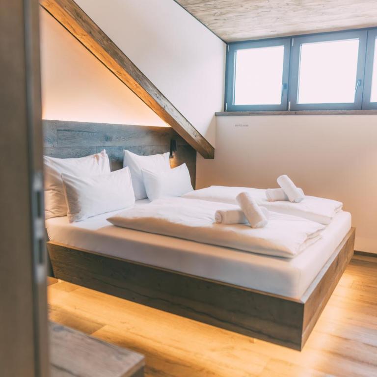 LIVALPIN Chalet - with private Sauna & Whirlpool - Three-Bedroom Chalet with Sauna, Whirlpool and Mountain View - 51