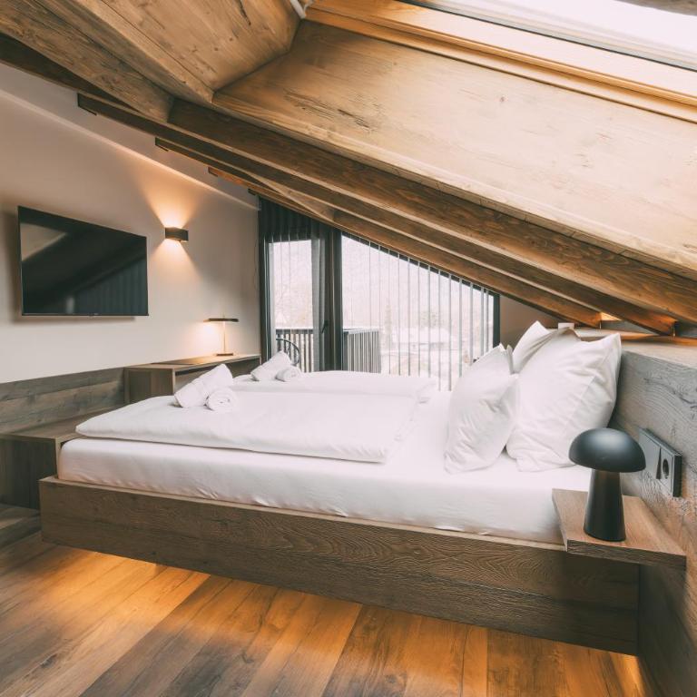 LIVALPIN Chalet - with private Sauna & Whirlpool - Three-Bedroom Chalet with Sauna, Whirlpool and Mountain View - 44