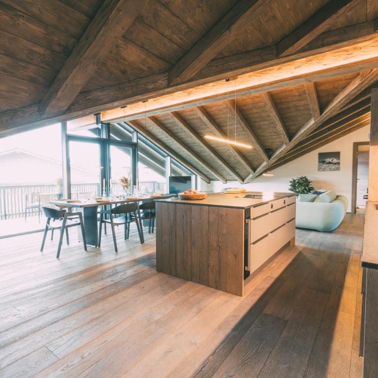 LIVALPIN Chalet - with private Sauna & Whirlpool - Three-Bedroom Chalet with Sauna, Whirlpool and Mountain View - 18