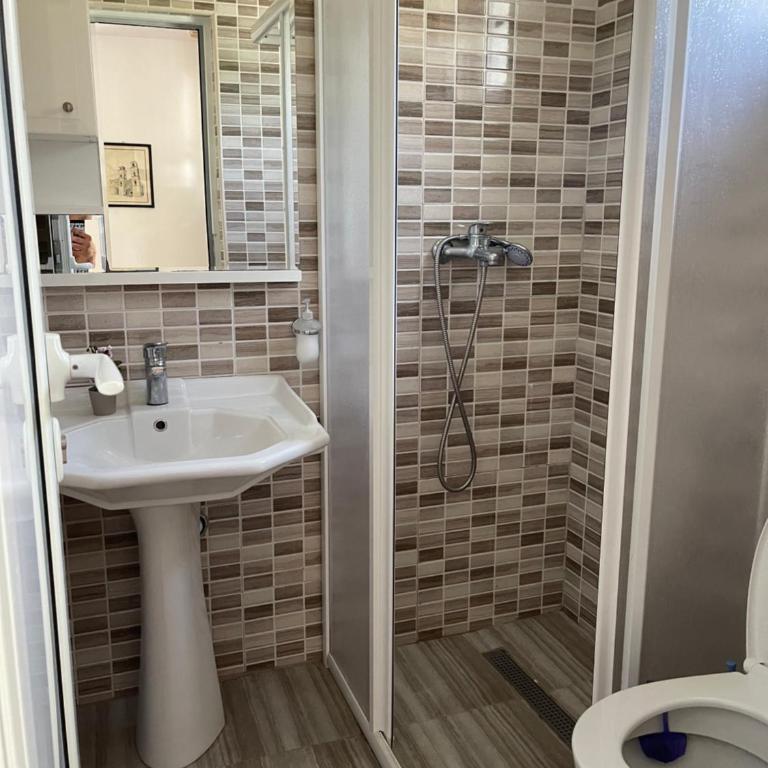 Apartments Lovcen - Studio with Sea View - 2