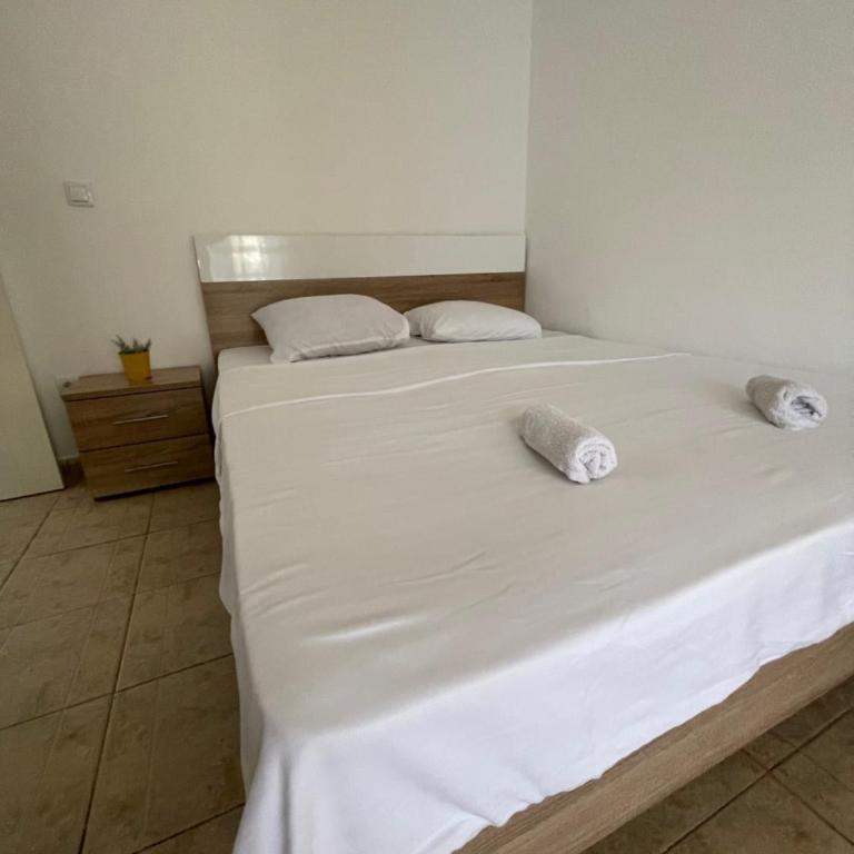 Apartments Lovcen - One-Bedroom Apartment - 5