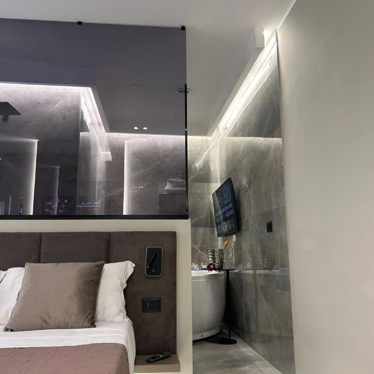 Karma6Rooms - in Sicilia nel centro di Catania - King Room with Spa Bath - 1
