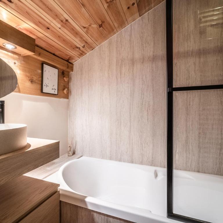Apartment Kozi, Méribel - by EMERALD STAY - Appartement 3 Chambres - 20