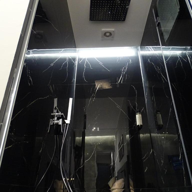 Karma6Rooms - in Sicilia nel centro di Catania - Queen Room with Spa Bath - 4