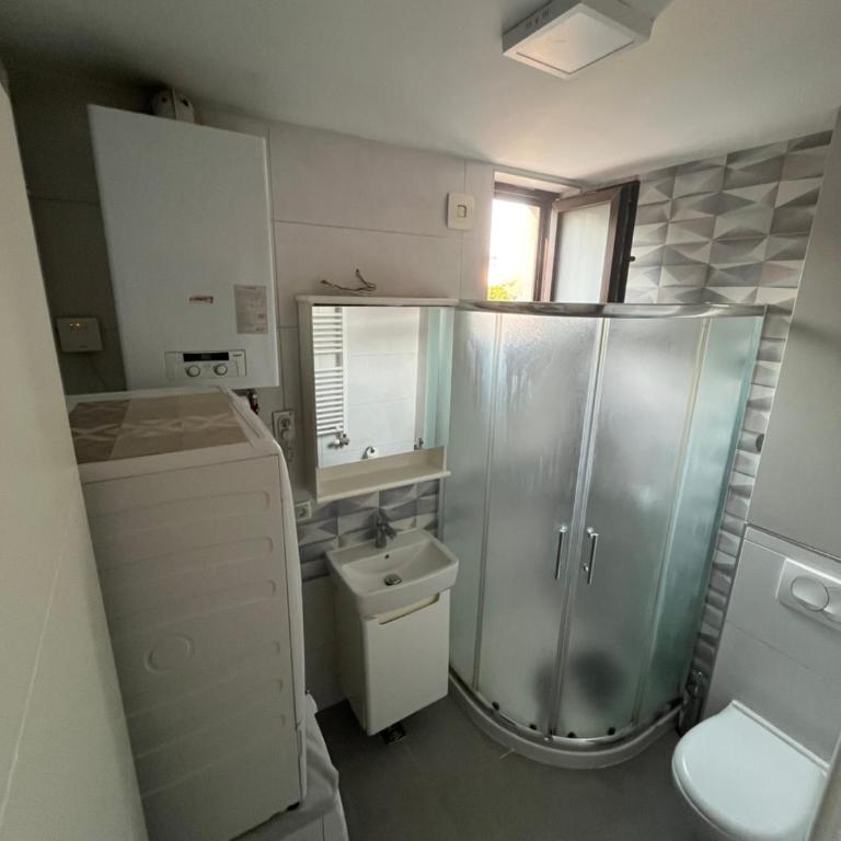 Stan - One-Bedroom Apartment - 8