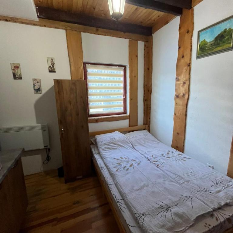 Apartments Gaga - Deluxe Double Room - 5