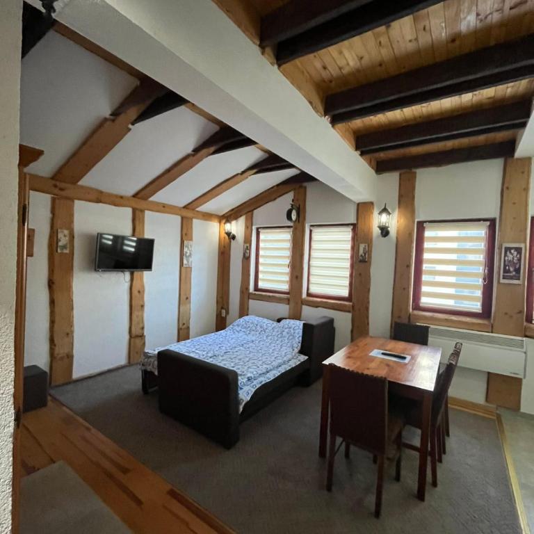 Apartments Gaga - Studio Apartment - 13