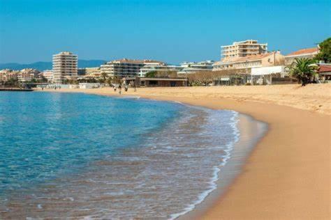 Fréjus, 200 m des plages appart f1 avec piscine - Apartment mit 1 Schlafzimmer - 14