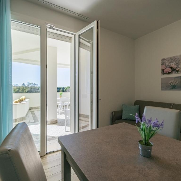 Milena Suite Apartments - One-Bedroom Apartment with Sea View - 11