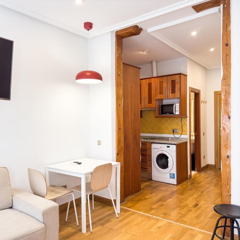 Casa de las letras - One-Bedroom Apartment with Balcony - 12