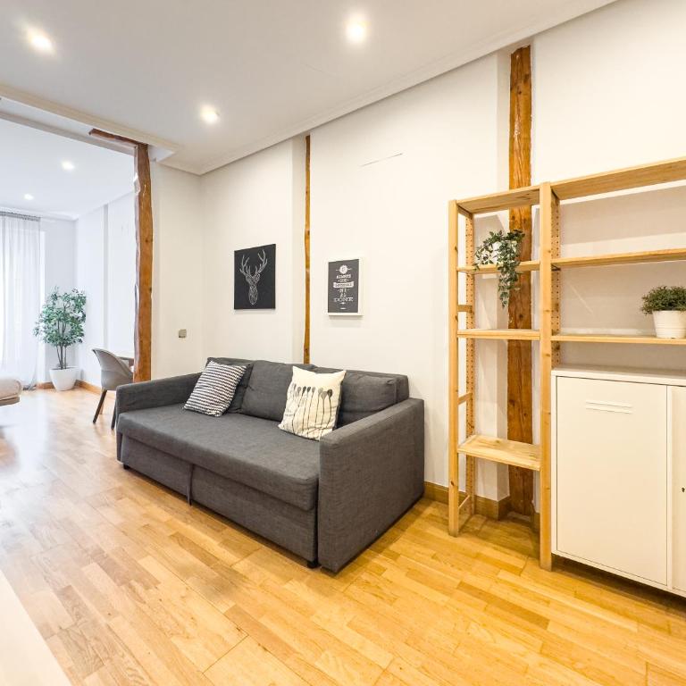 Casa de las letras - Apartment with Balcony - 14
