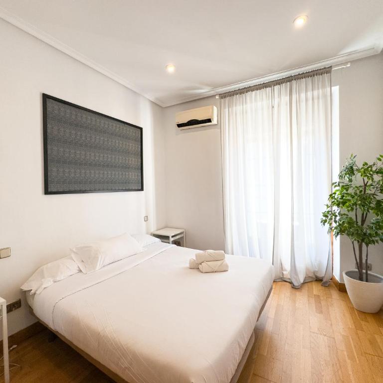 Casa de las letras - Apartment with Balcony - 9