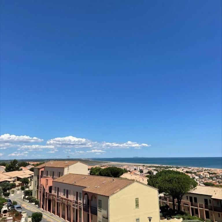 SP520-M344 Appartement 2 pièces SAINT PIERRE LA MER - Two-Bedroom Apartment - 12