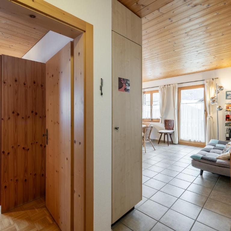 Chasa Stradun 203 - Apartment mit Balkon - 4