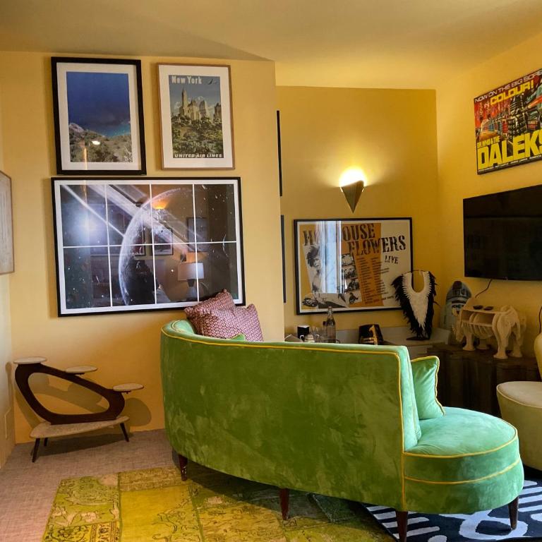 Marbella Boutique Art suites - Habitación Doble Deluxe con balcón y vistas al mar - 6