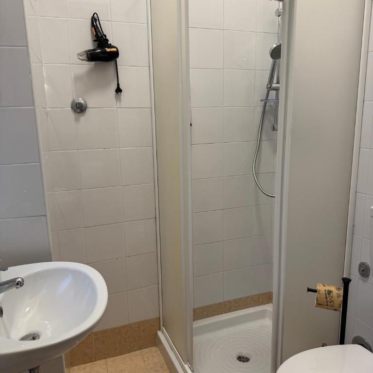 Silton's Rooms - Deluxe Double Room (2 Adults + 1 Child) - 5