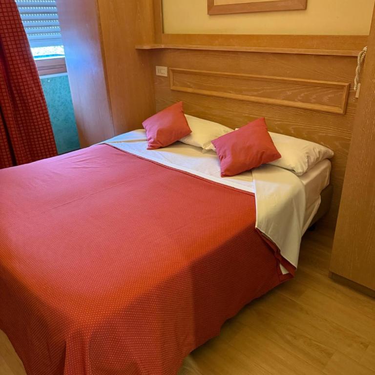 Hotel Meridiana - Camera Matrimoniale con Balcone - 4