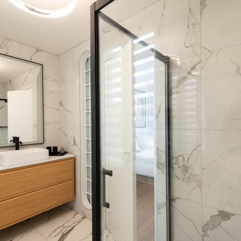 Modern 3 Bedrooms 3 Baths Full Center of Paris - Appartement 3 Chambres Supérieur - 17