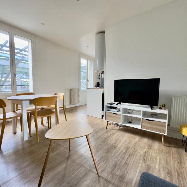 Spacieux Appartement 3 chambres Au Pied De La Gare - Apartamento de 3 dormitorios - 8