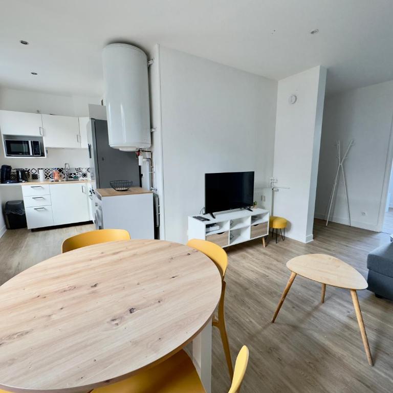 Spacieux Appartement 3 chambres Au Pied De La Gare - Apartamento de 3 dormitorios - 18