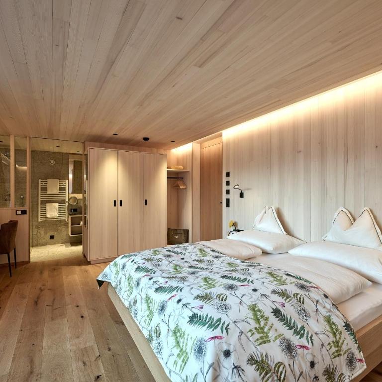 Hotel Mohnenfluh - Doppelzimmer mit Gartenblick - 2