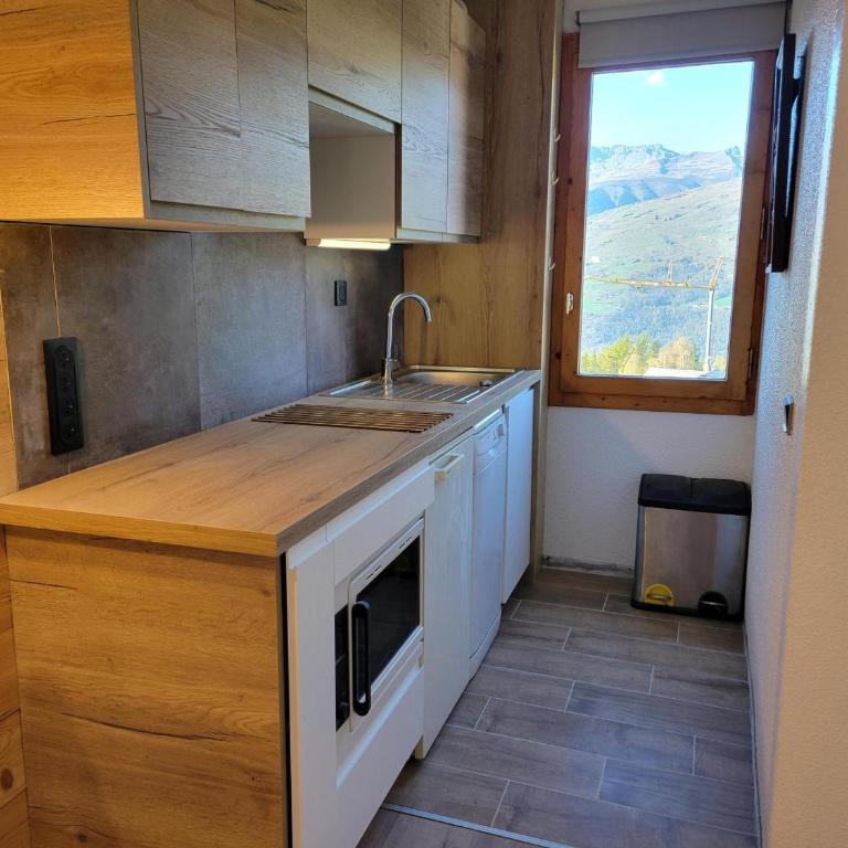 Studio rénové pour 4 pers. avec terrasse et vue montagne - Monolocale - 8