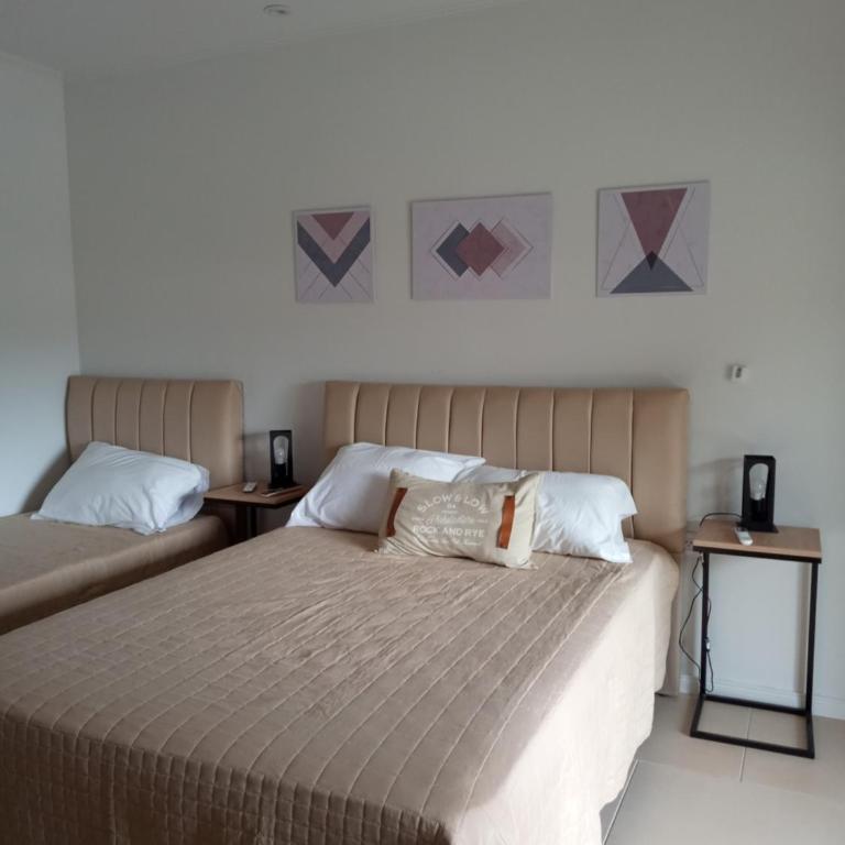 Hotel Rg - Family Room - 1