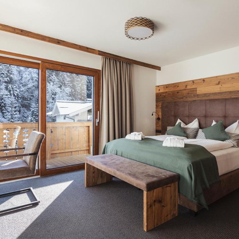 Das Glemm Hotel - Joker Card Partner - Deluxe Zimmer mit Küchenzeile - 8