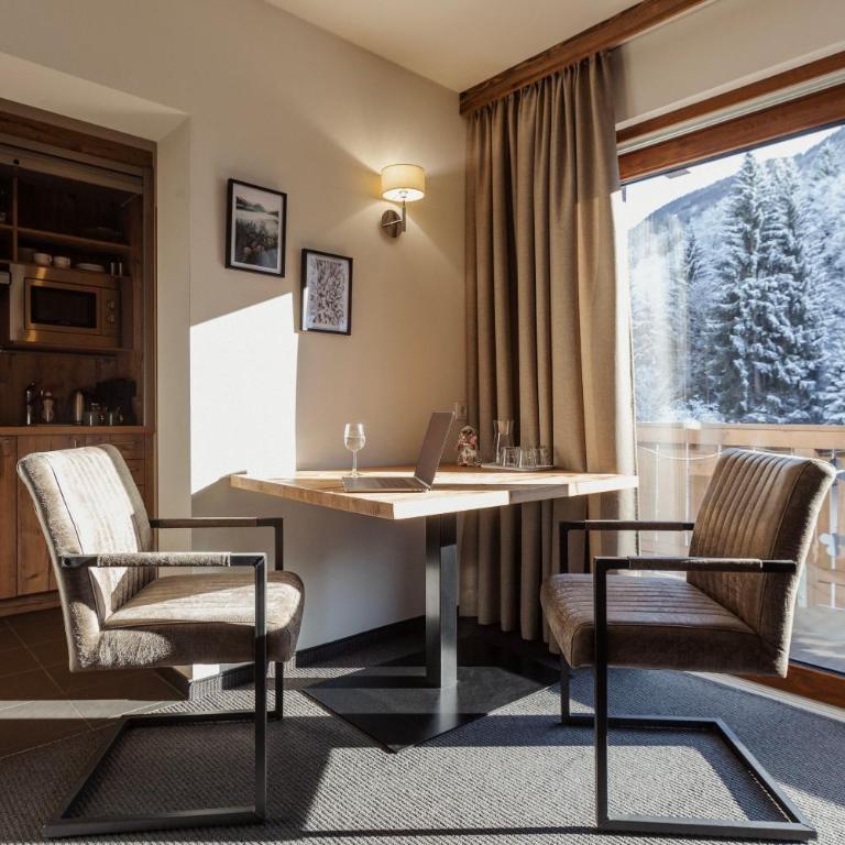 Das Glemm Hotel - Joker Card Partner - Deluxe Zimmer mit Küchenzeile - 7