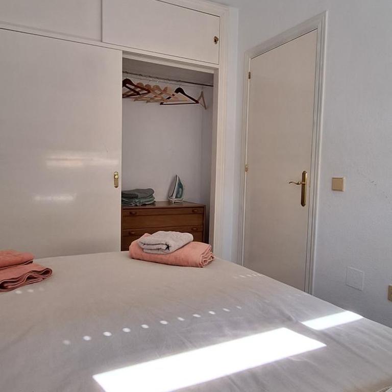 Apartment with sea view in Torremolinos - Apartamento de 2 dormitorios con balcón y vistas al mar - 16