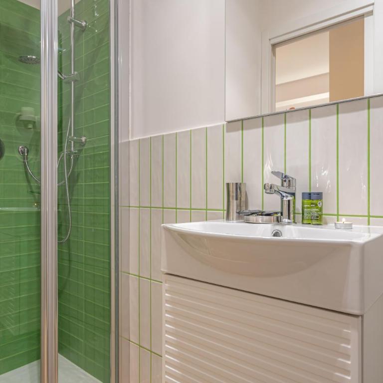 Le Muse Suites - Camera Tripla con Bagno Privato - 11