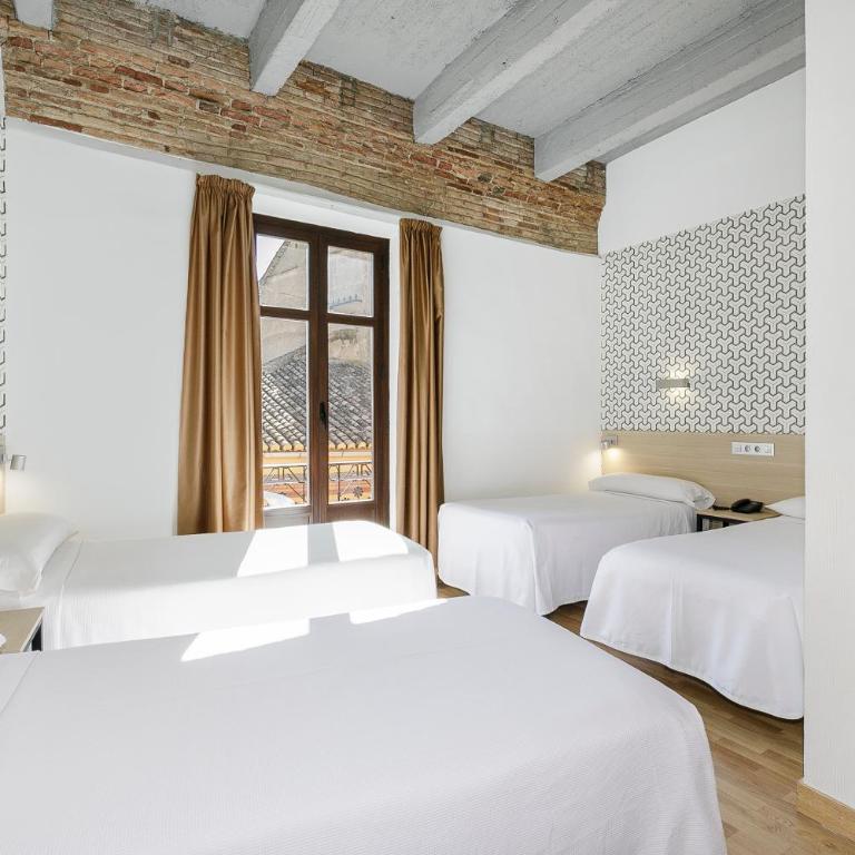 Atenas Granada - Quadruple Room - 4