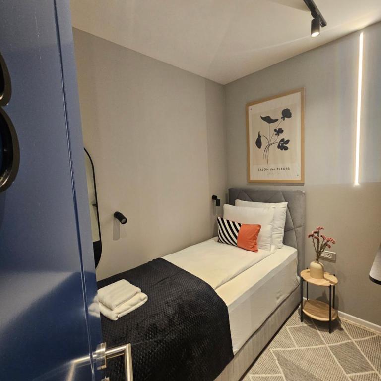 Room No 3 - Single Room - 5